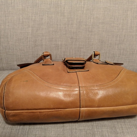 Coach purse - Picture 3 of 8